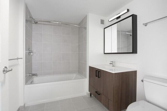 Building Photo - bedroom in Boston MA 02118