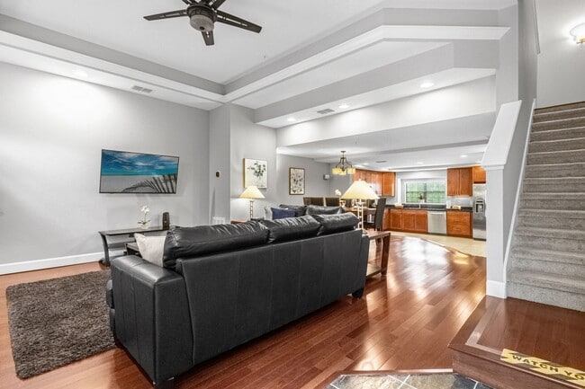 Building Photo - Luxury Resort Townhome Now for Lease