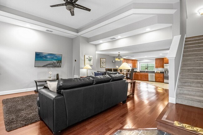 Foto del edificio - Luxury Resort Townhome Now for Lease