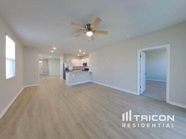 Foto del edificio - 9166 War Eagles Way