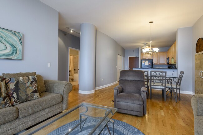 Foto del edificio - 1322 S Prairie Ave