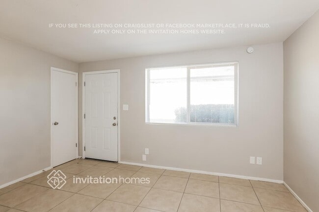 Foto del edificio - 1146 E Hatcher Rd