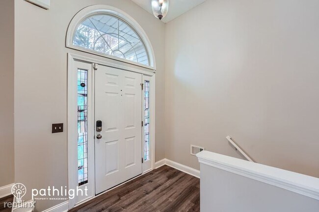 Building Photo - 34 Peppertree Dr UNIT