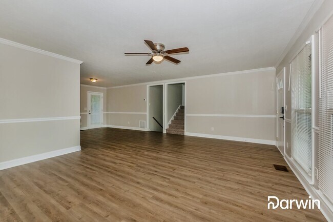 Building Photo - 75 Aspen Lake Dr E