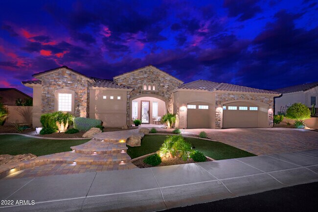 Building Photo - 6326 E Sierra Sunset Trail