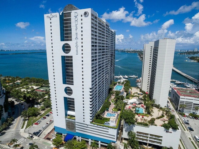 Building Photo - Luxury Waterfront Condo at The Grand – Miami's Premier Arts & Entertainment District