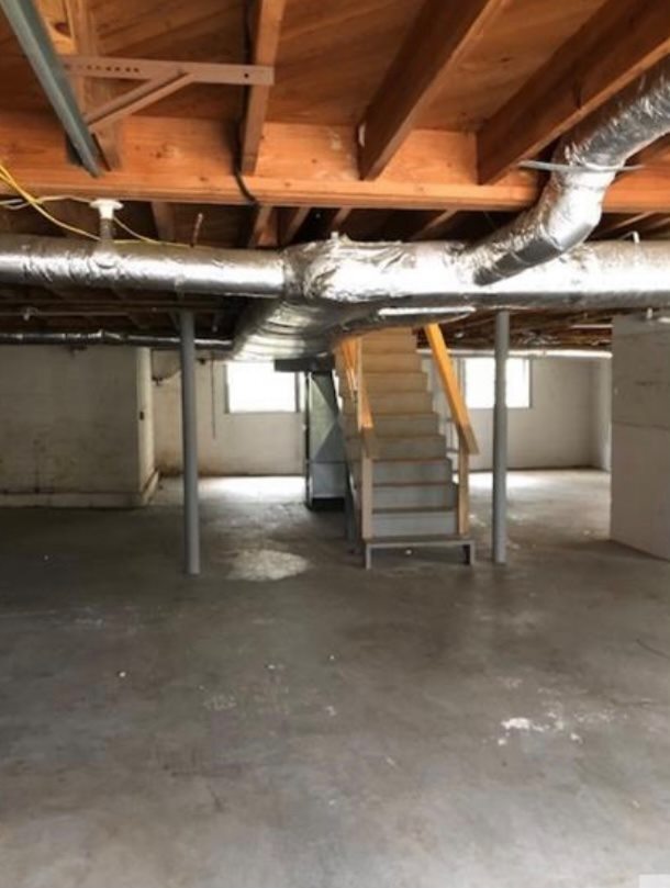 Building Photo - 5453 Robin Cir
