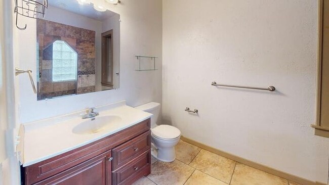 Foto del edificio - 205 3rd Ave NE