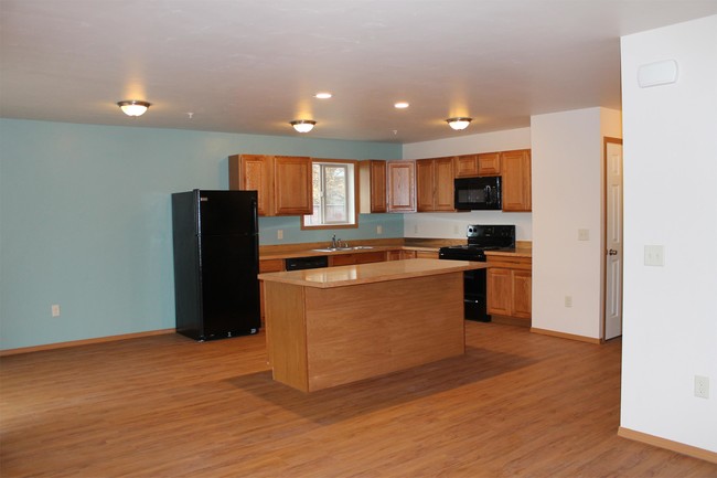 Building Photo - 1410 Worden Ave
