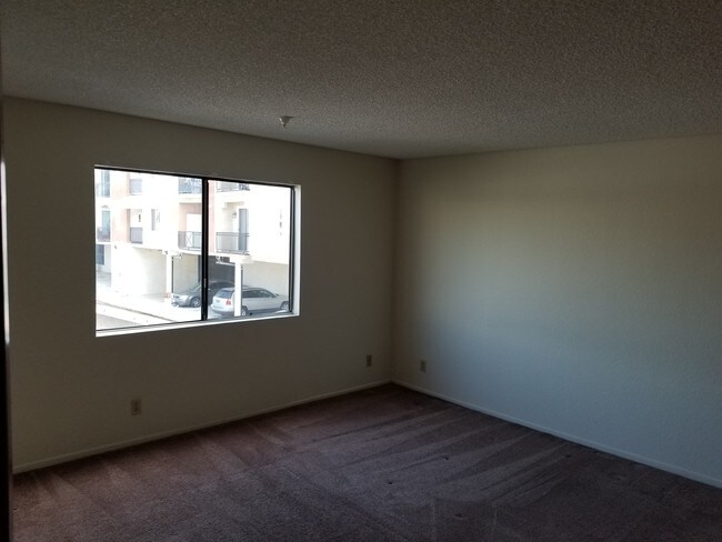 Building Photo - 14102 Lemoli Ave