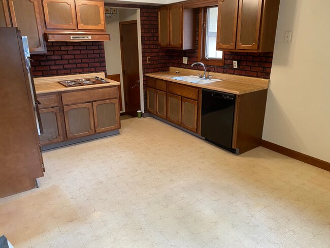 Foto del edificio - 2921 Woodlawn Dr