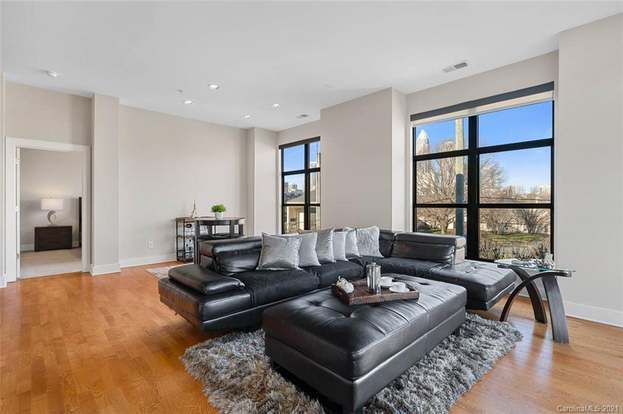 Foto del edificio - 912 E 8th St