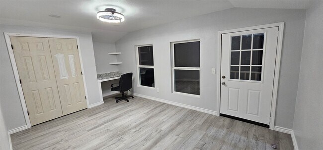 Foto del edificio - 2634 Tidewater Dr