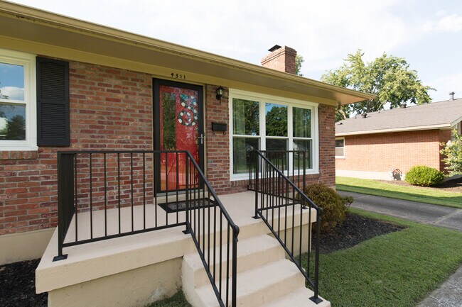 Foto del edificio - 4311 Kinloch Rd