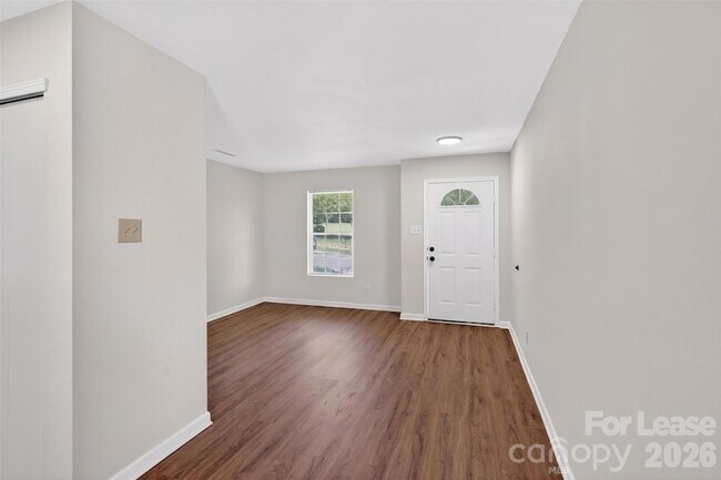 Foto del edificio - 458 Settlers Ridge Dr