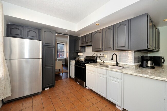 Foto del edificio - 708 9th Ave