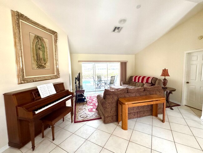 Foto del edificio - 939 St Andrews Blvd