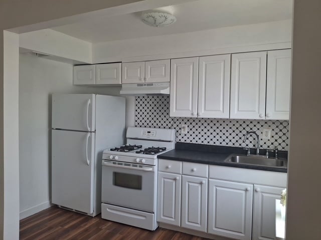 Building Photo - 2582 Richmond Terrace