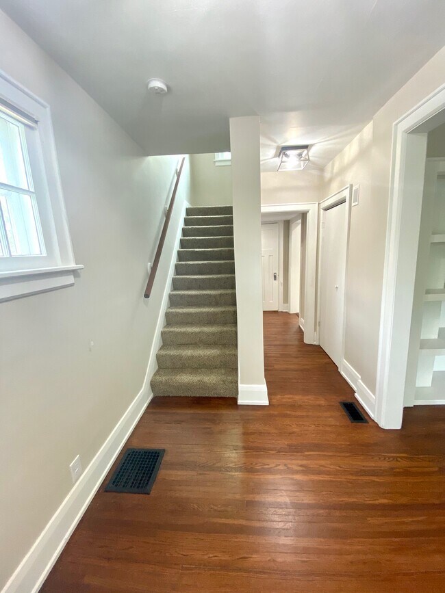 Foto del edificio - 1822 N Devon Rd