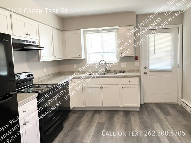 Building Photo - 2103 Green Tree Rd