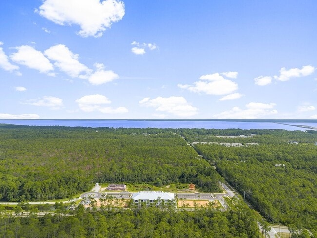 Foto del edificio - 725 J D Miller Rd