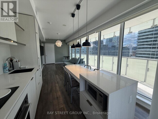 Photo du bâtiment - 197 Yonge St