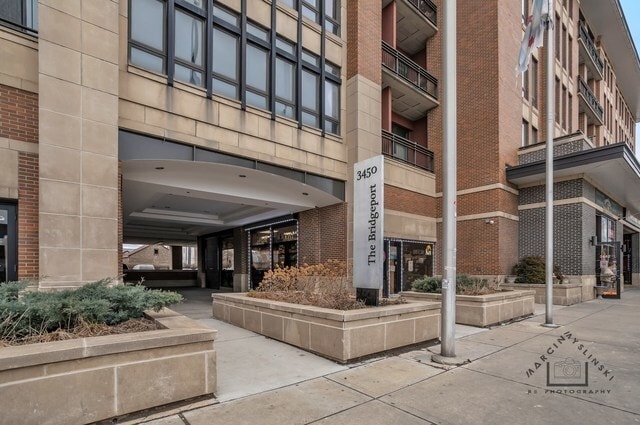Building Photo - 3450 S Halsted St