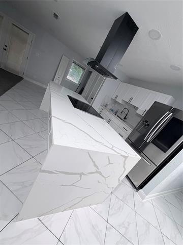 Building Photo - 6026 Highcrest Dr
