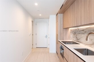 Building Photo - 77 SE 5th St