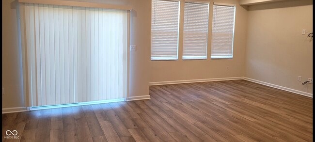 Foto del edificio - 3283 Haflinger Dr