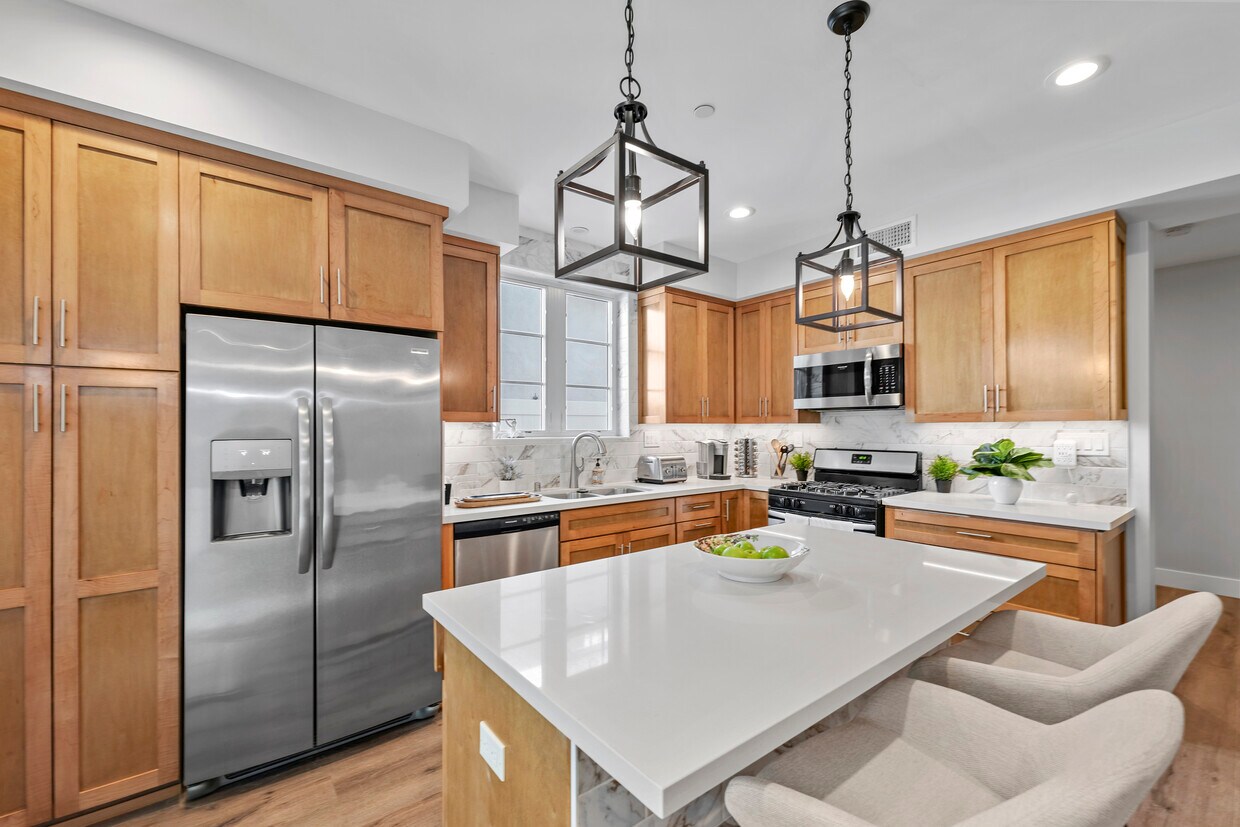 Primary Photo - 17061 Sandra Lee Ln