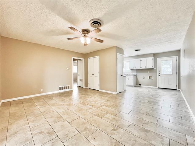 Foto del edificio - 2620 Denison St