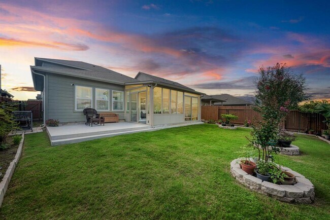 Foto del edificio - 1646 Homestead Farms Dr