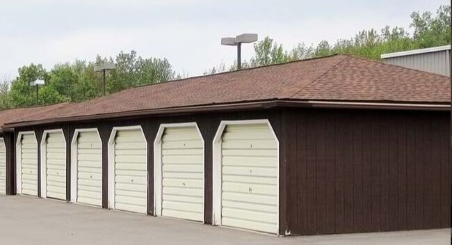 Building Photo - Woodside