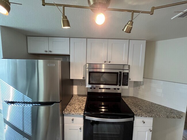 Foto del edificio - 15427 N Jerry St