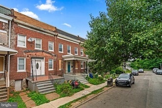Building Photo - 3914 Ridgewood Ave