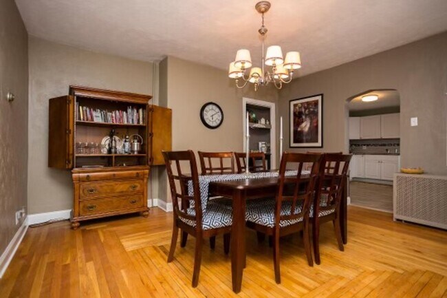 Photo - 1917 Mary St House