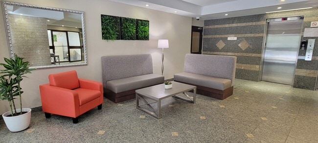 Photo du bâtiment - The Ogilvie Towers