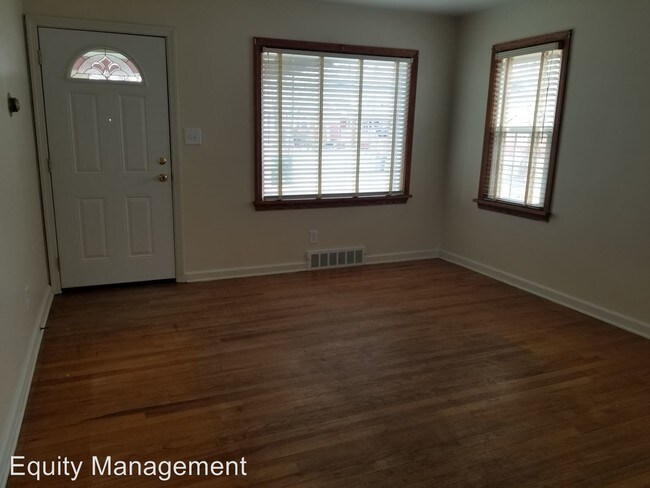 Foto del edificio - 4 br, 1 bath House - 213 Parkgate