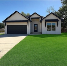 Building Photo - 201 S Boyd St Building Photo - 201 S Boyd St