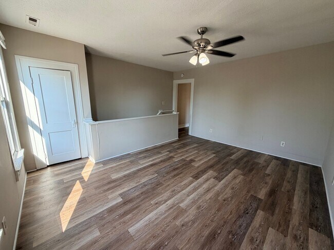 Foto del edificio - 1307 E Market St