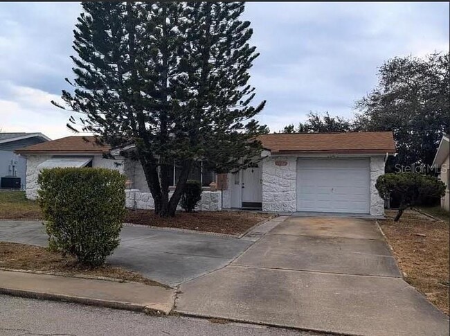 Foto del edificio - 7608 Camelot Rd