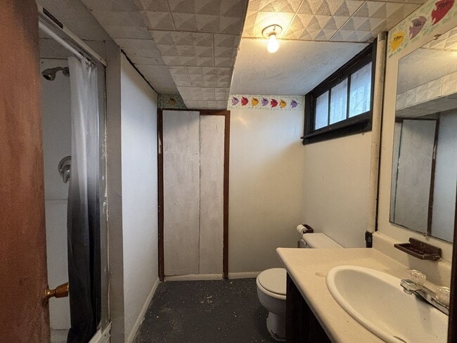 Building Photo - 2 Bedroom House for Rent