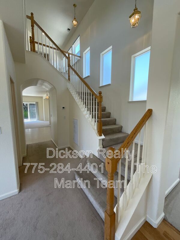 Building Photo - 5707 Rainier Peak Dr