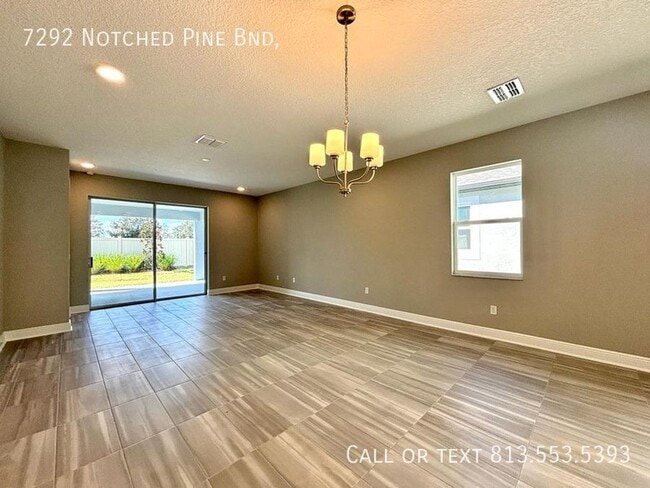 Foto del edificio - 7292 Notched Pne Bnd