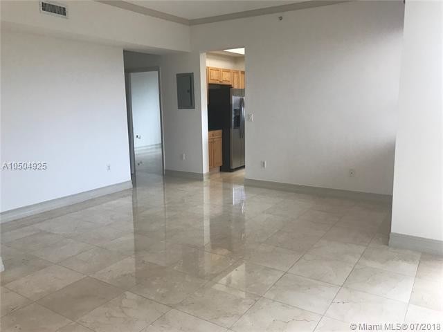 Building Photo - 2501 SW 37th Ave