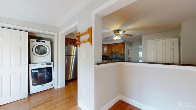 Foto del edificio - 161 Bennington St