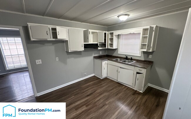 Foto del edificio - 670 Gilleas Rd