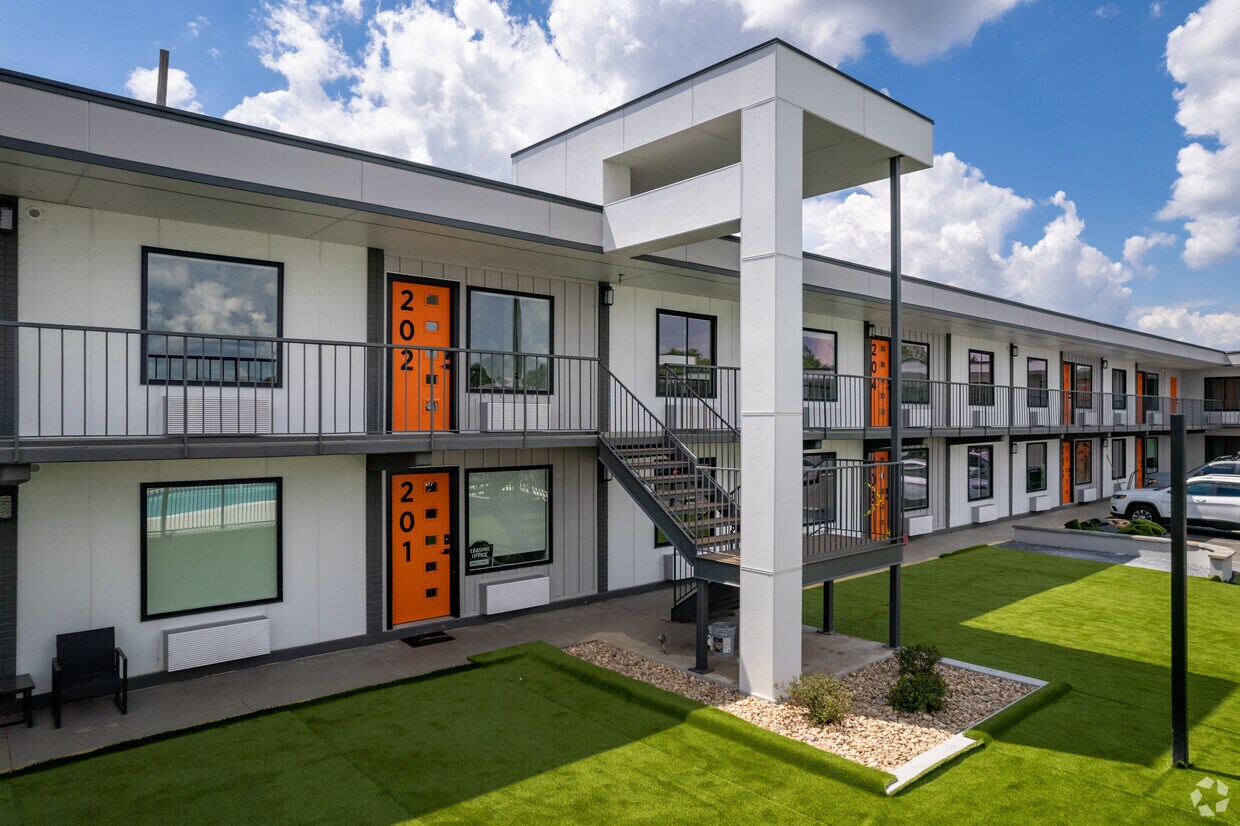 The Wayne Apartments 1500 Main St Lynchburg, VA