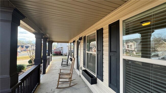 Foto del edificio - 1469 Dillard Heights Dr